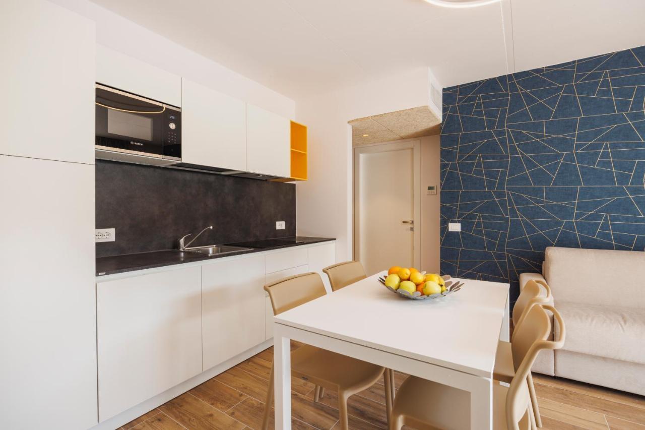Lake Side Suites Riva del Garda Exterior foto
