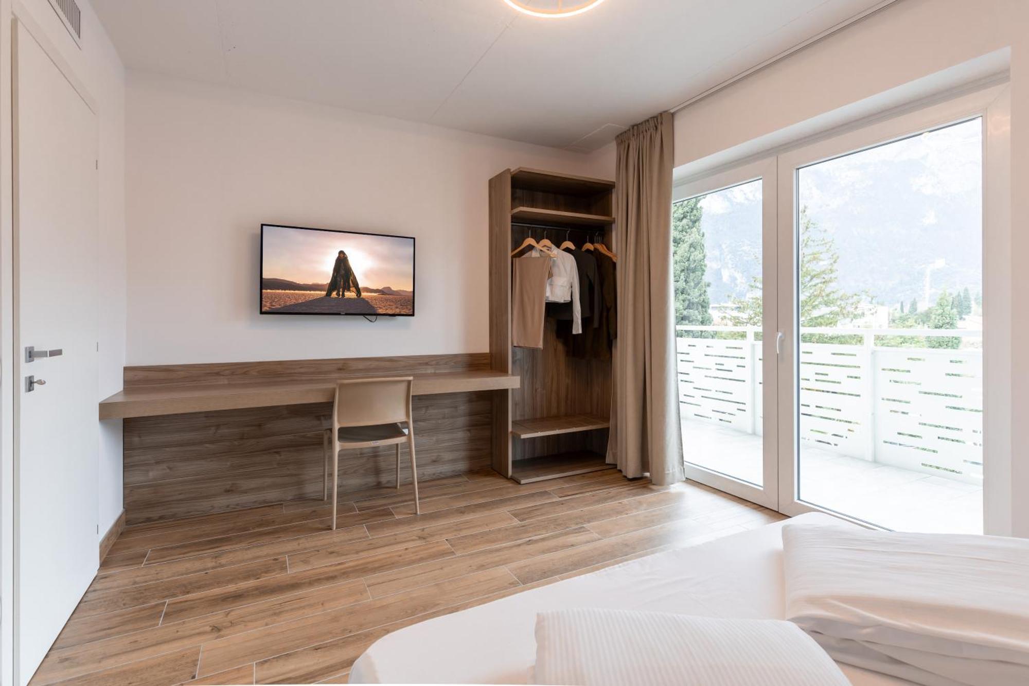 Lake Side Suites Riva del Garda Exterior foto